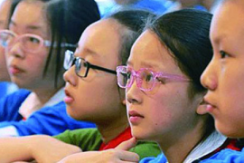 眼睛为何出现飞蚊症? 眼睛为何出现飞蚊症?