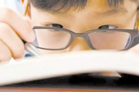 眼睛有点散光，如何恢复视力清晰？